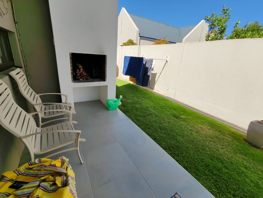 3 Bedroom Property for Sale in Berg En Dal Western Cape